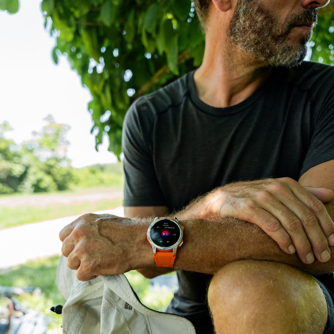 Multi-Sport Smart Watch with Health Monitoring