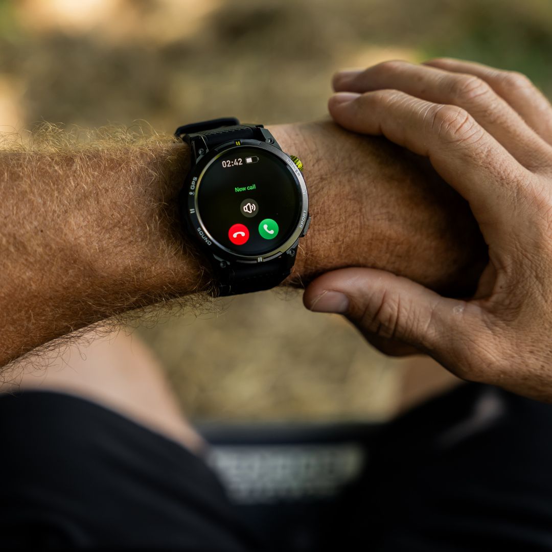 Multi-Sport Smart Watch with Health Monitoring