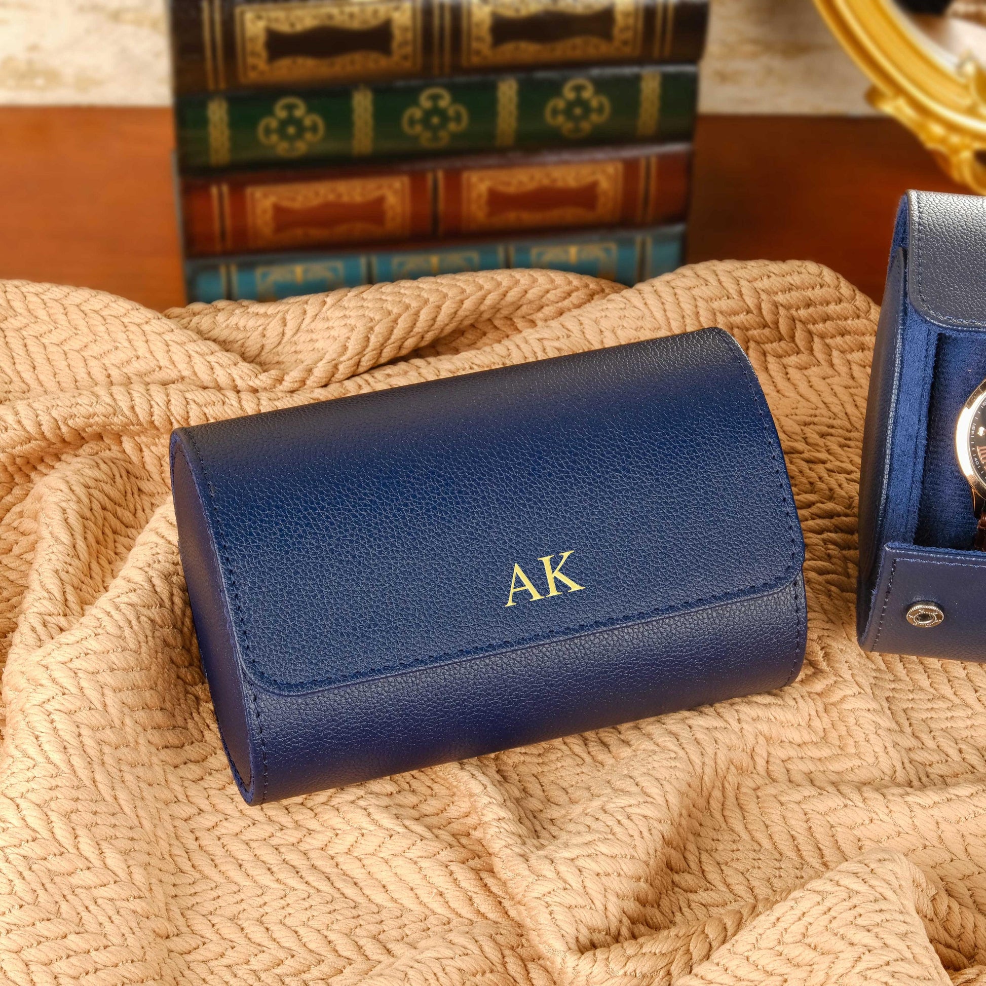 Personalized Leather Watch Box, Vegan Leather Watch Box, Watch Roll for 3 Watches, Wedding groomsmen gifts, Travel Watch Box, Gifts for him