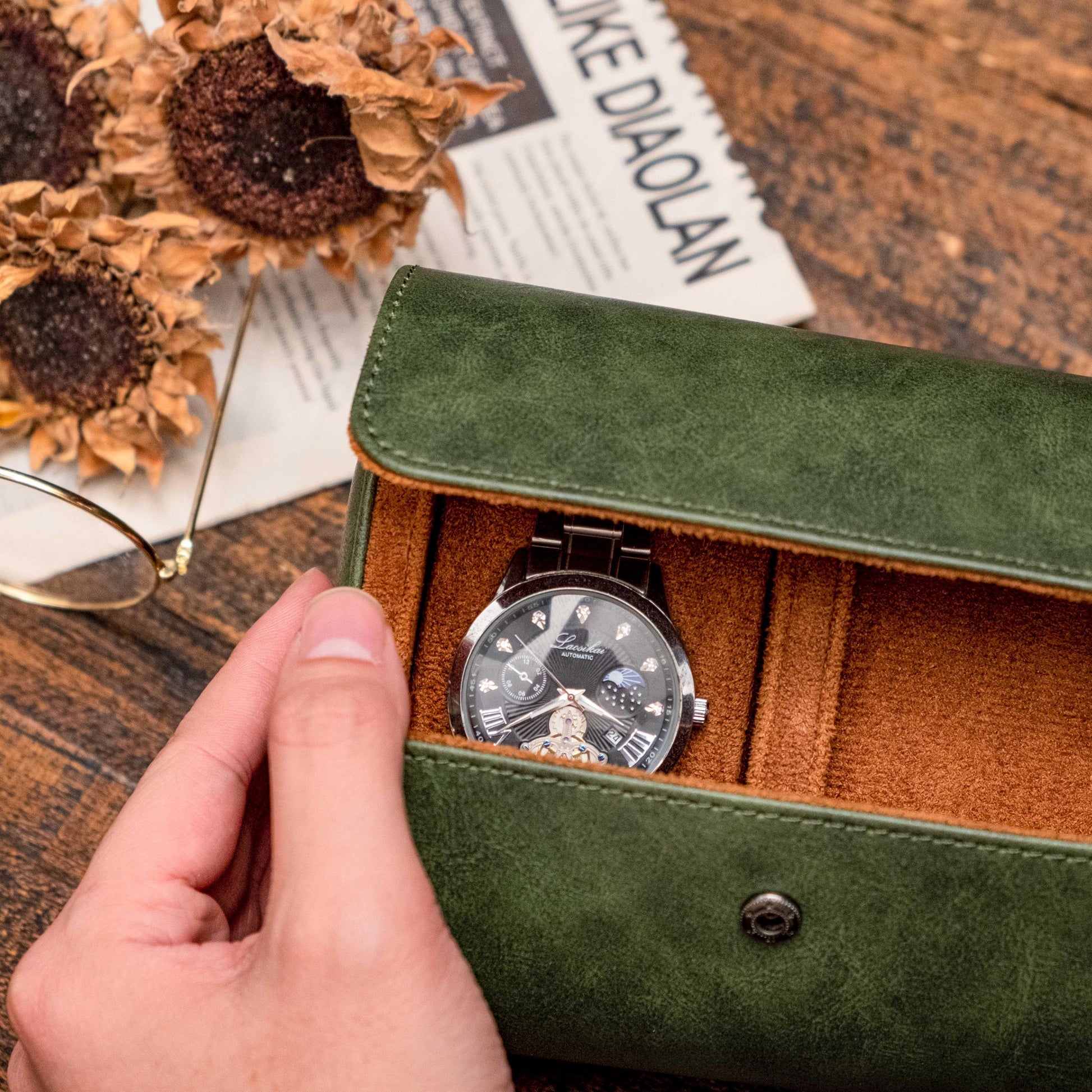 Personalized Leather Watch case, Watch box for 3 Watches, Vegan Leather Watch roll, Wedding groomsmen gifts, Watch travel case, Watch holder